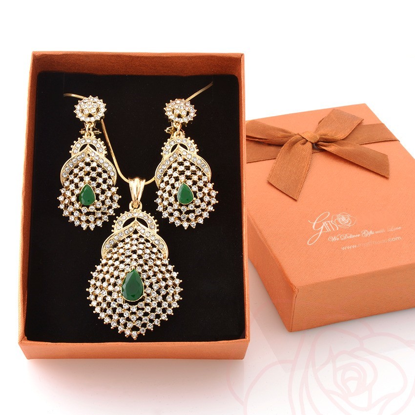 elegant necklace and earring set